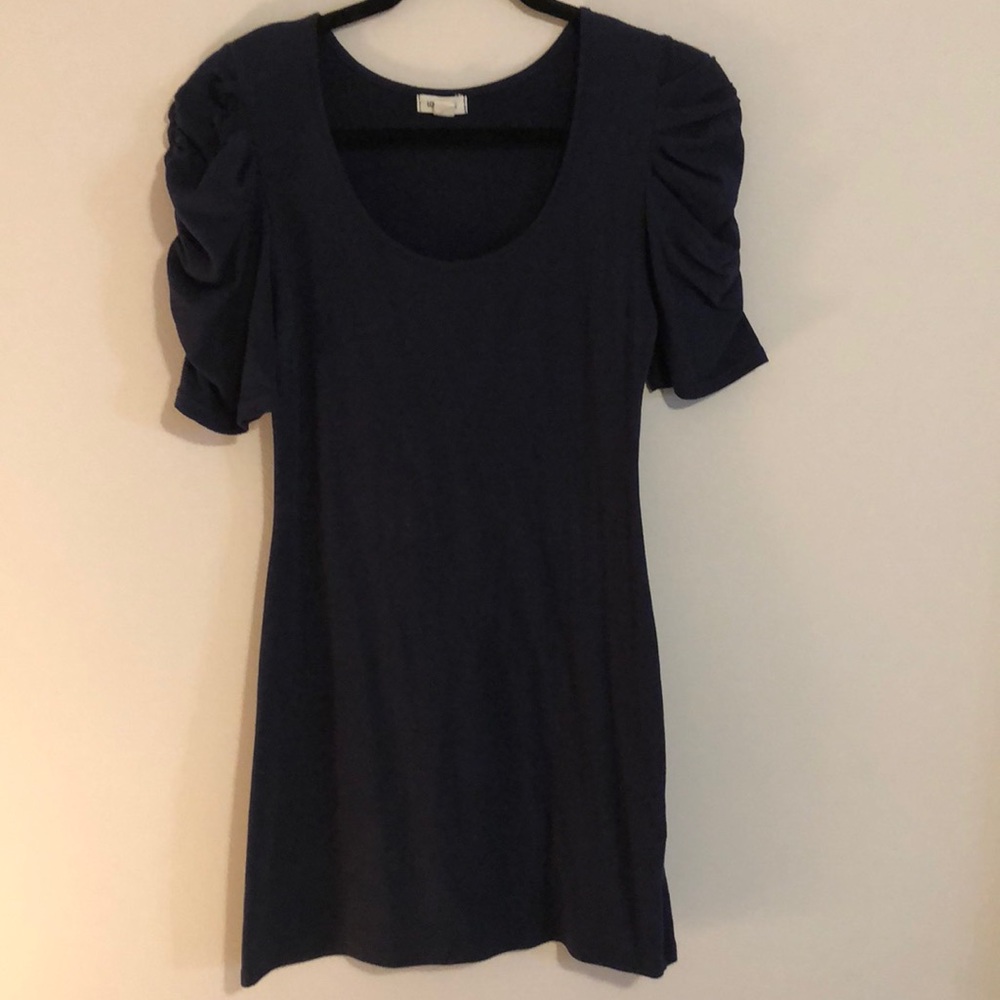 Navy Puff Sleeve Dress!👗💙